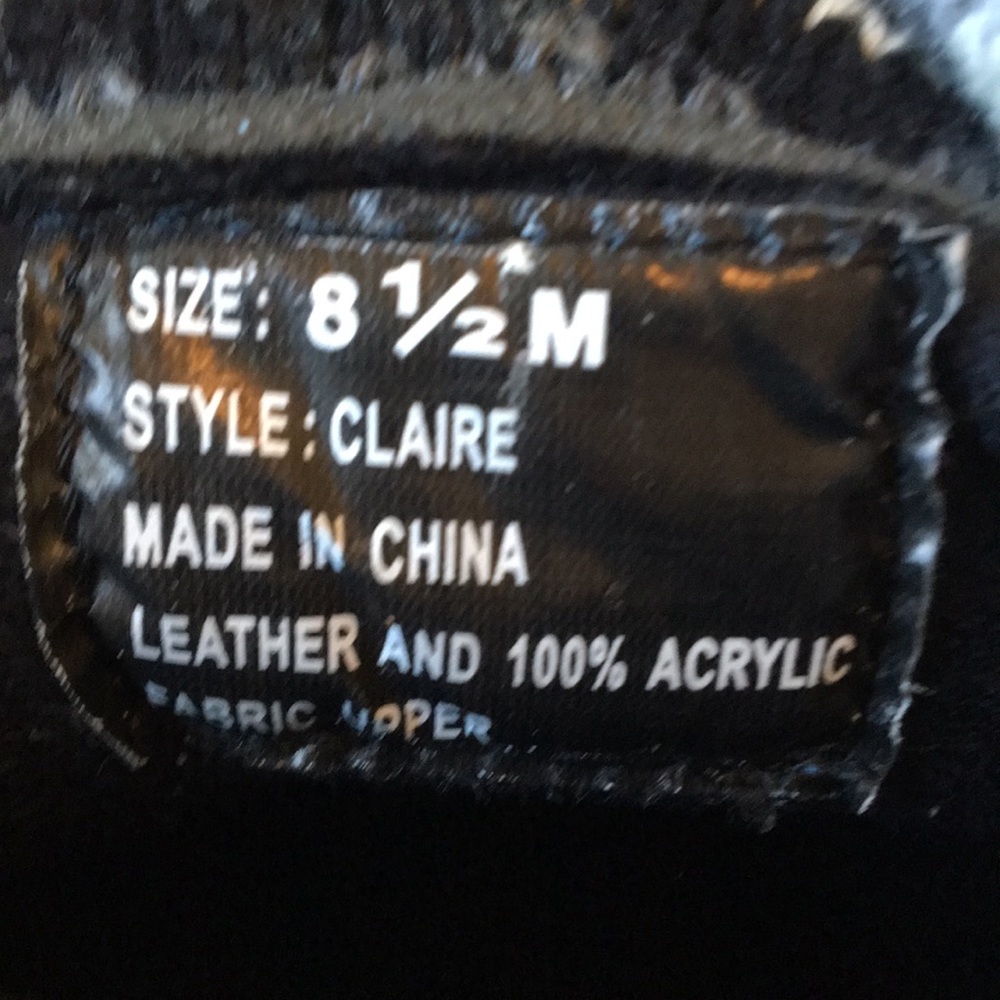 Weatherproof boot - Picture 8 of 9